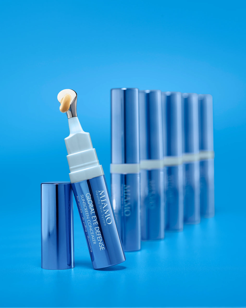 MIAMO Global Eye Defence Sunscreen Concealer SPF 30 Corector iluminator pentru conturul ochilor Anti-rid și Anti-pungi Vanilla 7,5 ml
